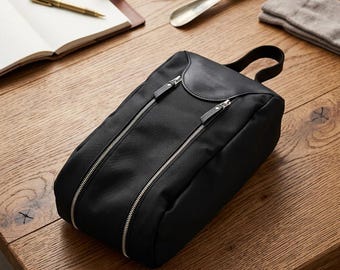 Leather shoe bag, Custom travel pouch, Leather shoe case, Leather holder for shoes, Groomsmen gift, Sports shoe organizer