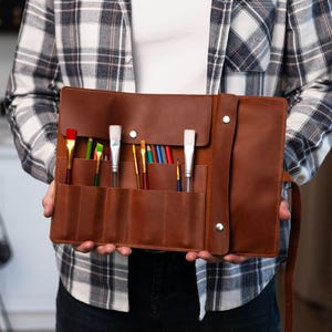 Etui op maat, reisborstelhouder, leren potloodrol, kunstbenodigdheden voor op reis, leren etui, etui voor kunstenaars