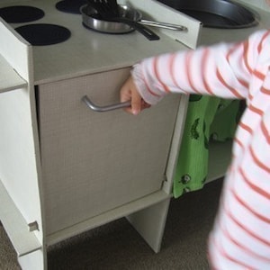 Build a Cardboard Play Kitchen image 3