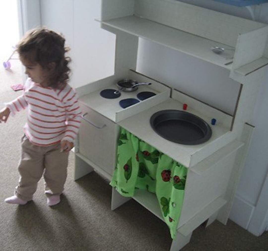 Cardboard play kitchen new arrivals
