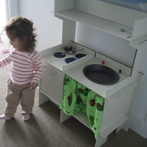 Build a Cardboard Play Kitchen image 1