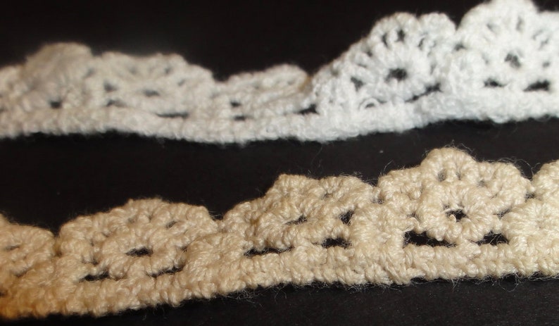 Crocheted cotton lace, eyelet image 3