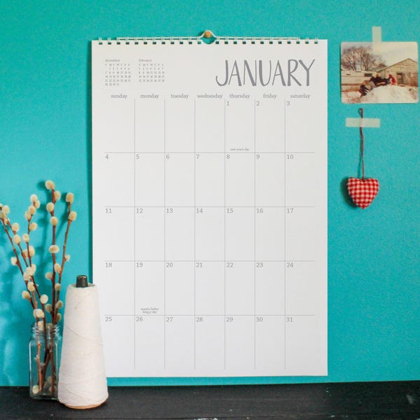 2026 large wall calendar - Sunday start