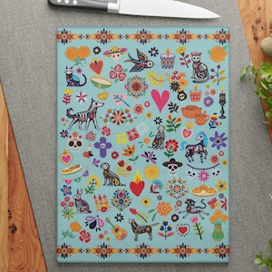 Day of the Dead Glass Cutting Board, Mexican Art Kitchen Decor, Dia de los Muertos, Latina Gift for Food Lovers, Hispanic Charcuterie Board