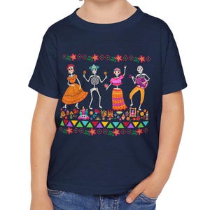 Camiseta para niño del Día de los Muertos, camiseta para niño del Día de los Muertos, calaveras de azúcar de colores, fiesta de Halloween, herencia mexicana, camiseta de ofrenda
