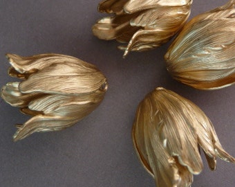 2 capuchons en perles - Tulipe en laiton brut - Grand détail