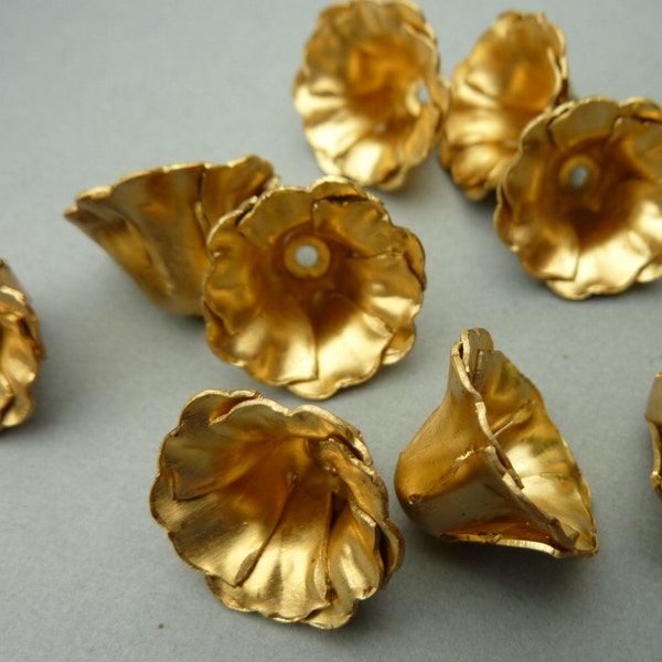 6 Brass Flowers with Six Petals - Larger Version