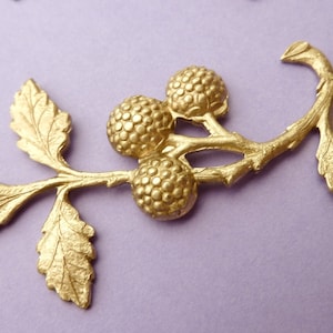 Brass Flower Leaf Branch Findings Berry