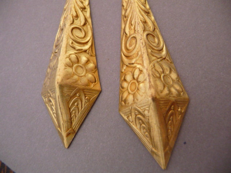 2 Brass Ornate Victorian Stamping Ornaments Etsy