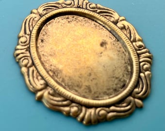 2 Settings - Antique Brass - Victorian for Oval 25mm x 18mm