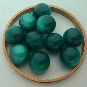 8 Vintage Moonglow Lucite Beads - Forest Green - No Hole 1950s - 17 mm