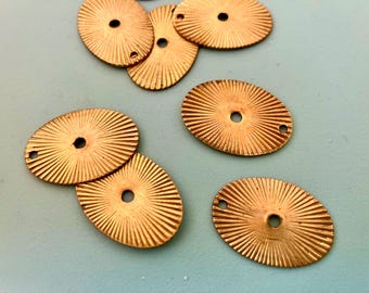 6 Brass Fluted Ridged Oval Pendants Charms Medallions 25 x 18 mm