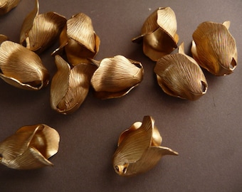 6 Rose Bud Bead Caps in Brass