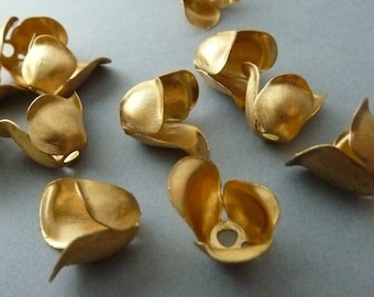 6 Rose Flower Bead Caps or Settings in Brass