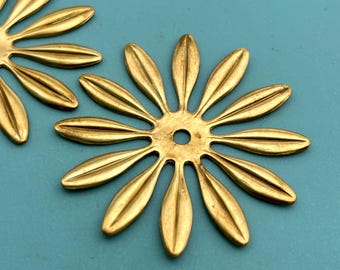 2 Flowers  Daisy - Riveting Brass - 39 mm