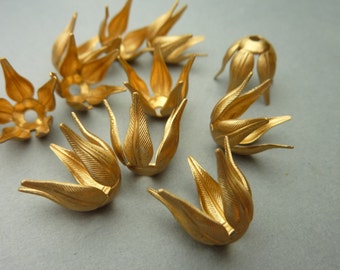 6 Rose Sepal - Flower Bead Caps or Settings in Brass - Small Version