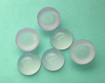 8 Lucite Pale Lilac Translucent Round Cabochon - Vintage 13 mm