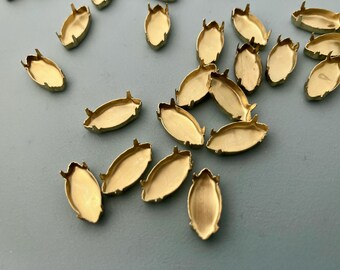 24 Navette 15 x 7 mm Settings - Raw Brass