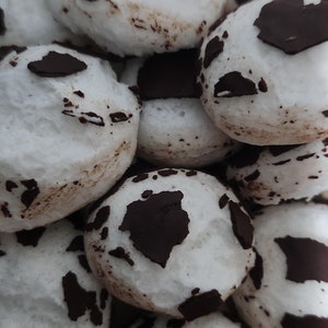 Freeze Dried Peppermint Snow Patties