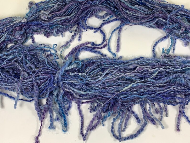 Hand Spun Art Yarn Lamb/'s Tail Blues Kid Mohair Merino 19-4-13
