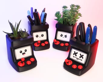 Retro Gaming Arcade Desk Organizer: Pen Pot, Planter with Interchangeable Faces