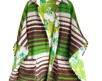 Wool Blanket Long Cape with Oversized Pockets & Hood - Free Size