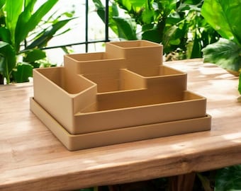 Maceta multinivel para suculentas impresa en 3D con drenaje.