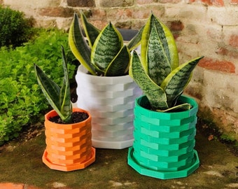 Modern 3D Printed Plant Pot: Plant-Based Indoor Planter with Drip Tray