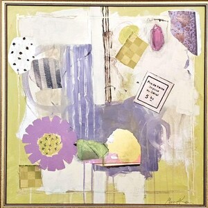 May include: Abstract mixed media artwork in a gold frame. The artwork features a large purple flower, a yellow shape, and various paper cutouts in white, black, and checkered patterns. The text "Prix de Vente Imposé au Détail 5 hrs" is visible.