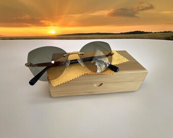 Découvrez un style durable : des lunettes de vue en bois fabriquées à la main pour la correction et la protection solaire