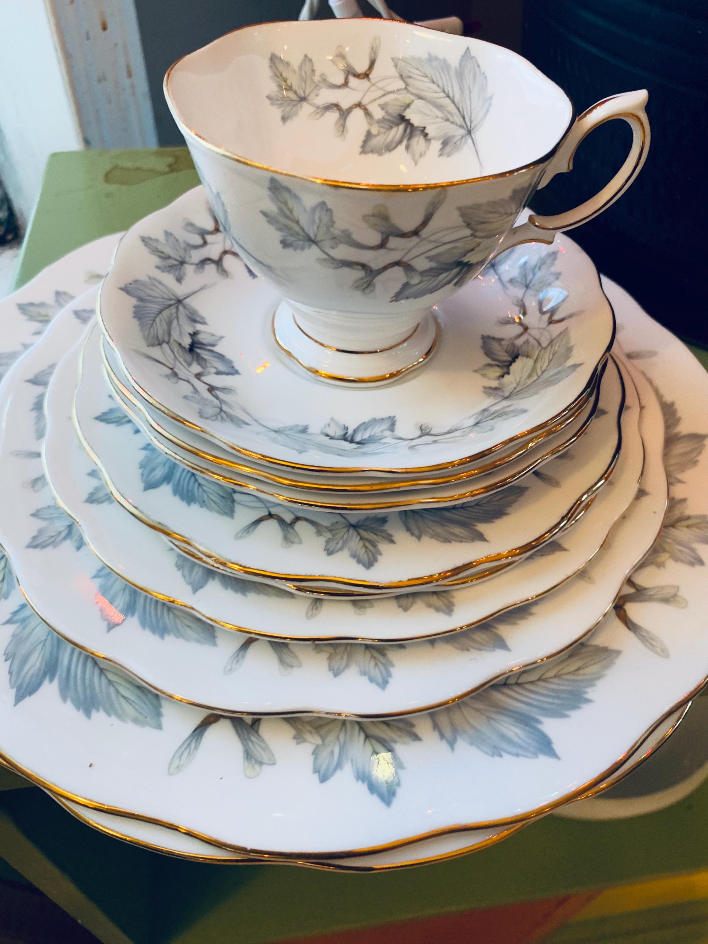 ビンテージウエッチウッドBONEchinaホワイトキャベツ葉模様ティーセット Maple white china - Etsy 日本