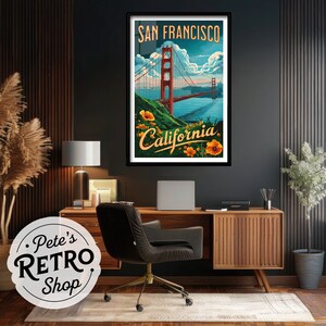 K&ouml;nnte beinhalten: Gerahmtes Reiseplakat von San Francisco mit der Golden Gate Bridge in Rot. Der Text "San Francisco" und "California" ist enthalten. Das Kunstwerk hat einen Vintage-Stil mit blauem Himmel und gr&uuml;nen H&uuml;geln.
