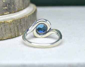 Anello Interno Impilabile In Acciaio Inox Con Zirconia Blu – Quiges – Altezza 2mm, Cristallo Taglio Diamante - copertina