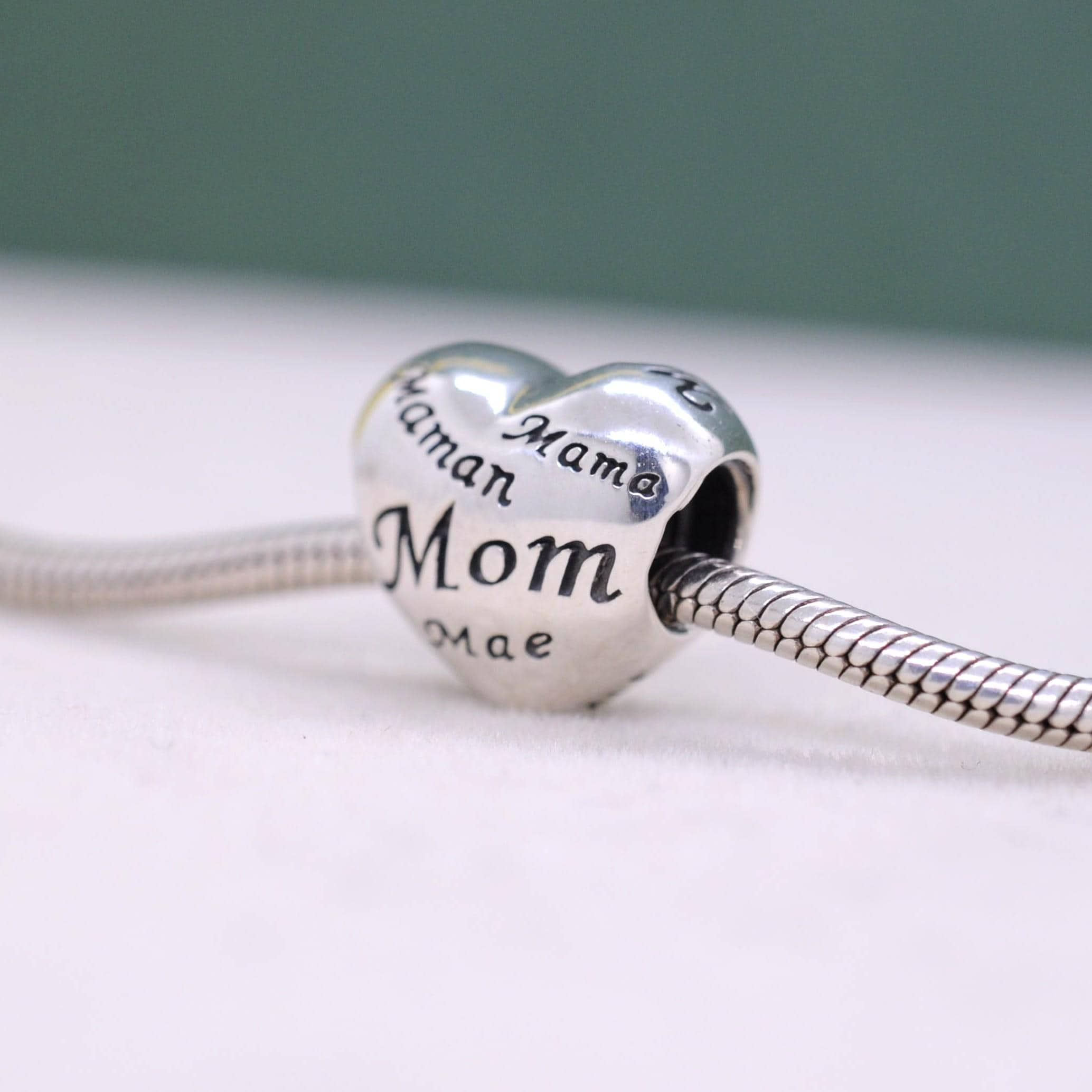 Ciondolo Cuore Bianco Contornato Da Cubic Zirconia Bianchi E Perla Di Fiume Pendente In ARGENTO 925 Galvanica Rodio - Foto 4