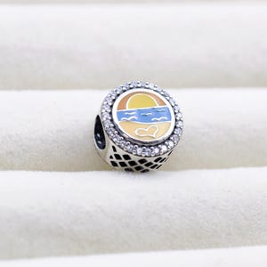 Ciondolo esclusivo in argento Sterling 925 a forma di Jacksonville Beach in Florida / Ciondolo a bottone / Regalo per lei / Ciondolo per bracciale e collana / Ciondolo da viaggio