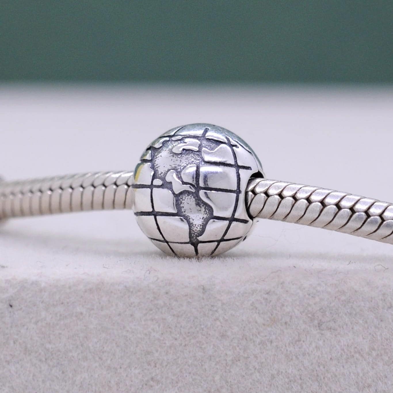Pandora world charm - Etsy 日本