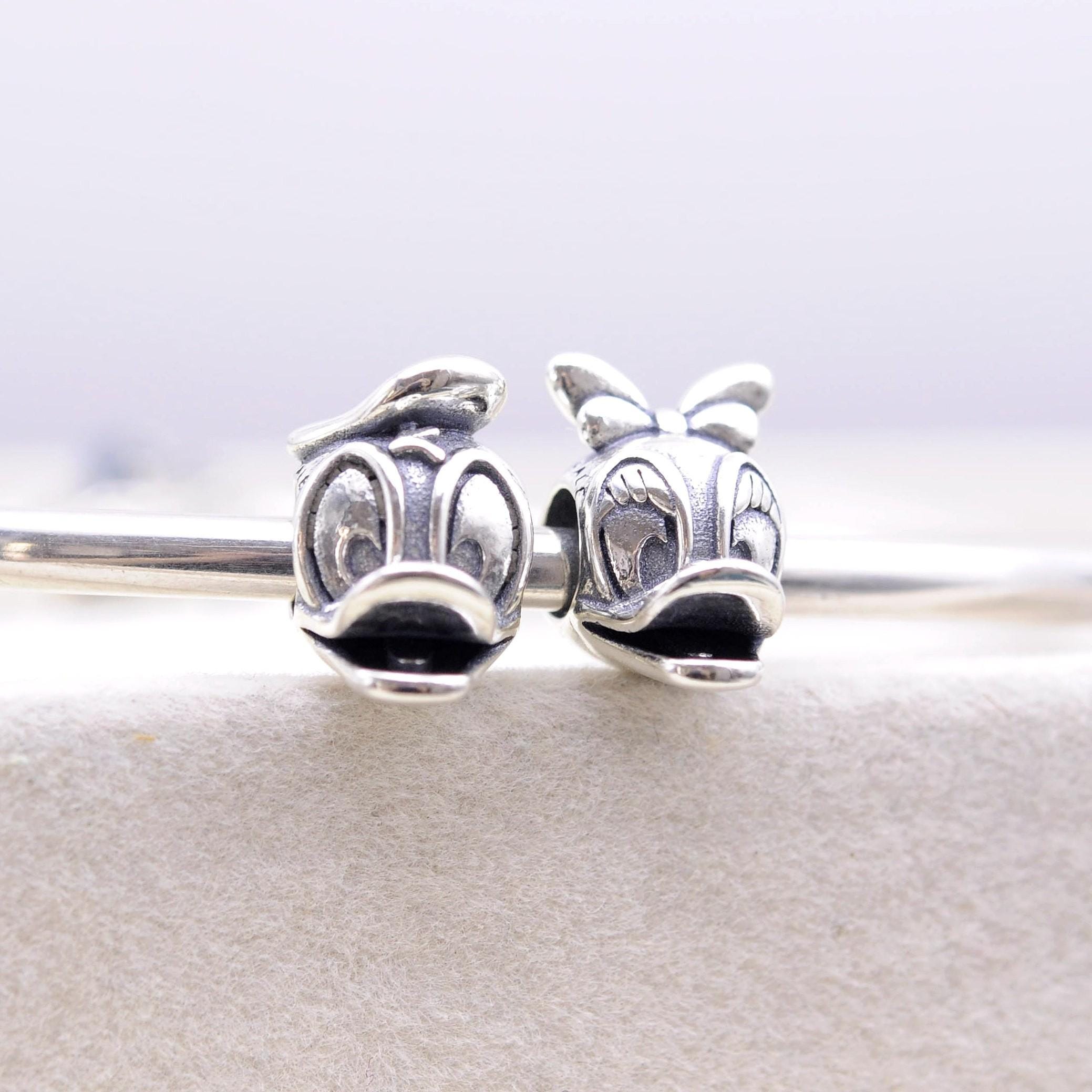 Pandora Daisy Duck Hong Kong