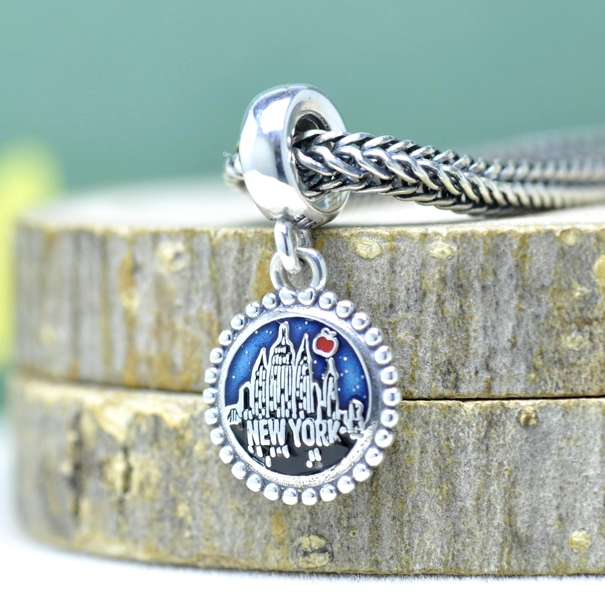New York Pandora - Etsy