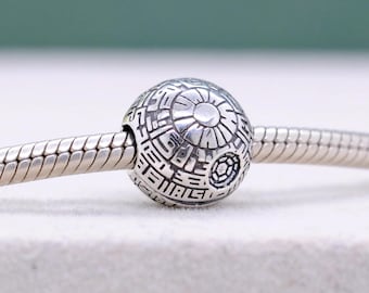 Charm de plata de ley con forma de Estrella de la Muerte de Star Wars / Para pulseras de charms / Regalo de cumpleaños / Regalo para amigas / Regalo para mamá / Regalos para ella