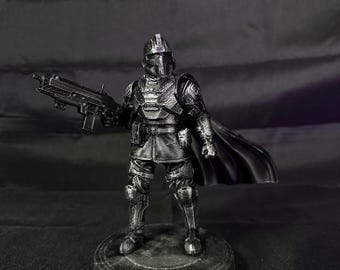 Estatua de Helldivers 2 / Soldado cromado negro con capa impreso en 3D