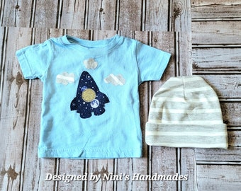 Space Ship Baby Tee and Hat Set, Baby space ship theme, Baby space outfit, babyshower boys gift, blue baby gift, space ship themed