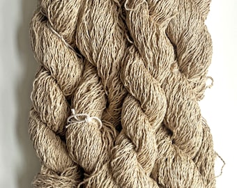 Ecru reclaimed linen and cotton yarn