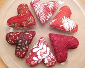 Christmas Hearts Ornaments / Primitive Bowl Fillers / Holiday Decorations / Winter Accents / Red White Wreath Attachments
