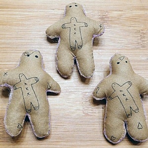 Fabric Gingerbread Men Ornament Trio: Christmas Decor