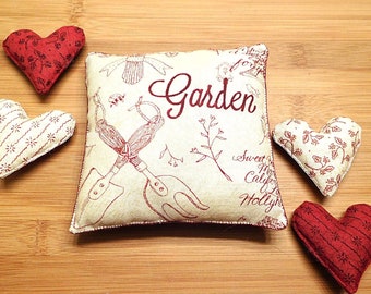 Primitive Gardening Bowl Fillers / Floral Heart Ornaments / Fabric Gardening Pillow / Mother's Day Gift / Wreath Supplies