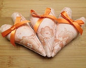 Easter Hearts Ornaments / Primitive  Fabric Spring Bowl Fillers / Holiday Decorations
