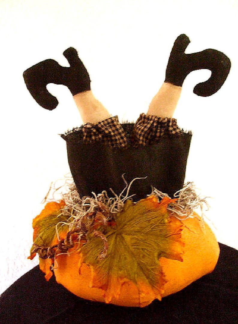 Halloween Witch Legs Sewing Pattern / Pumpkin Sewing Pattern / Instant Download / Witch Legs in Pumpkins image 3
