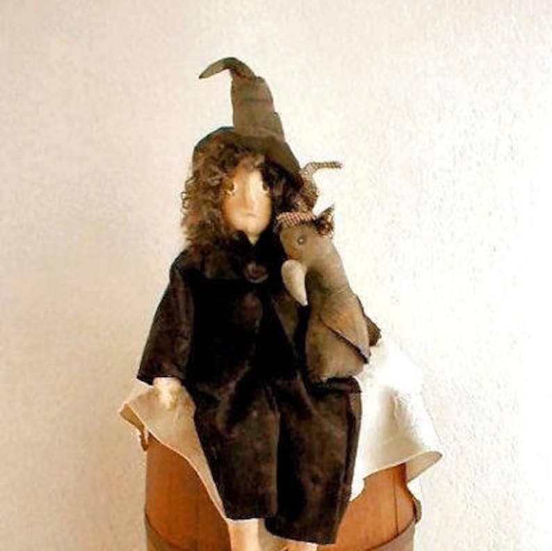 Halloween Witch and Crow Doll / Pinchlips Patootie Sewing Pattern / Primitive PDF / Instant Download image 2