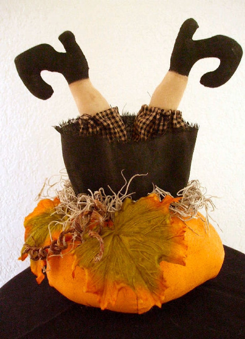 Halloween Witch Legs Sewing Pattern / Pumpkin Sewing Pattern / Instant Download / Witch Legs in Pumpkins image 5