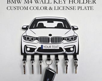 BMW M4 F82 キーホルダー-ハンガー-キーラック-キーチェーン-カスタムカラーパーソナライズ-壁装飾-彼へのギフト-カーラバーガレージカーアクセサリー